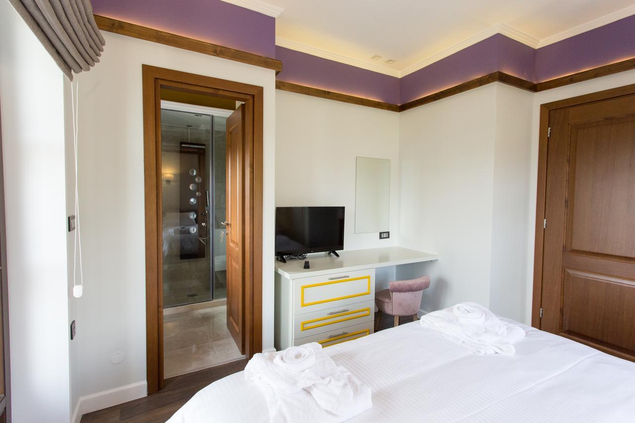 Abi Luxury Villas Monodendri Rum bild