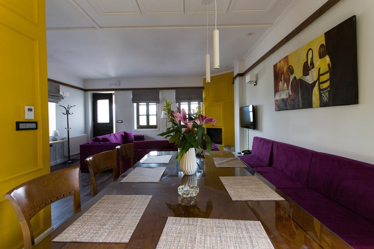 Abi Luxury Villas Monodendri Rum bild